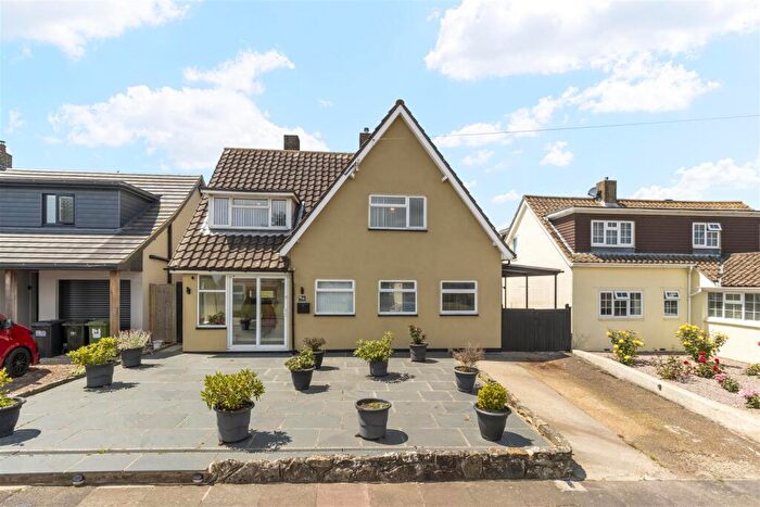 4 Bedroom Detached House For Sale In Willingdon Road, Eastbourne, BN21