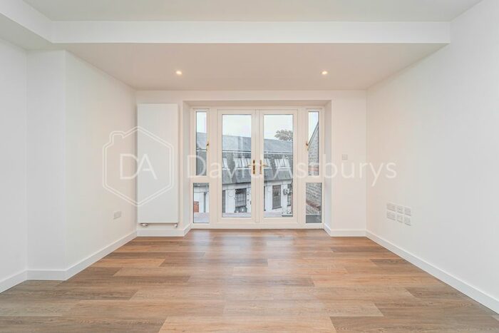 1 Bedroom Flat To Rent In Finchley Road, Golders Green, London, NW11