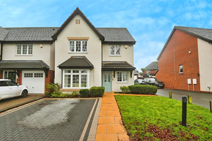 3 Bedroom Detached House For Sale In The Green, Castle Bromwich, Birmingham, B36