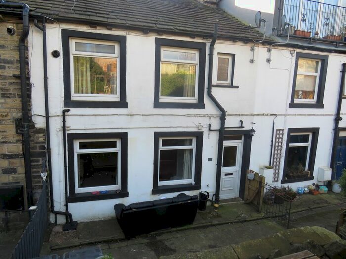 1 Bedroom Cottage To Rent In Spring Gardens, Sowerby Bridge, HX6