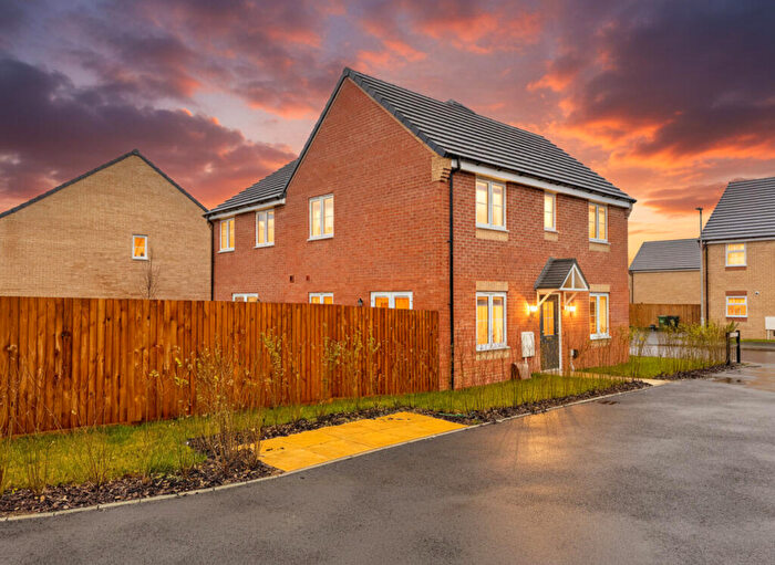 3 Bedroom Semi Detached House For Sale In Digby Close, Wittering, PE8