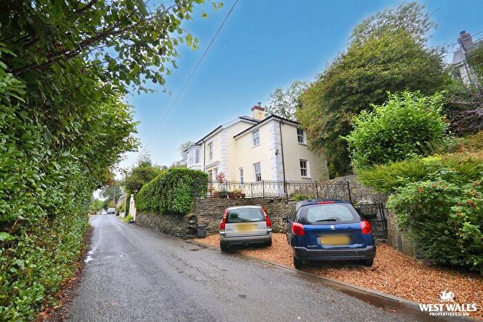 4 Bedroom Detached House For Sale In Abercych, Boncath, SA37