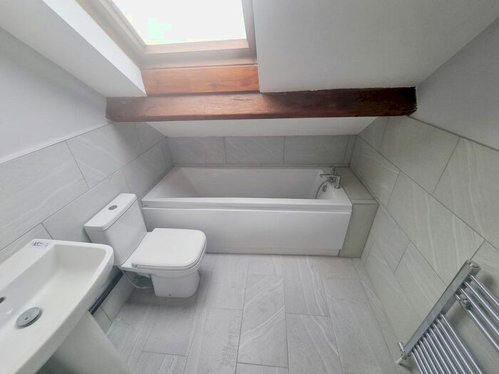 3 Bedroom Flat To Rent In A Devonshire Drive, Mickleover, Derby, DE3