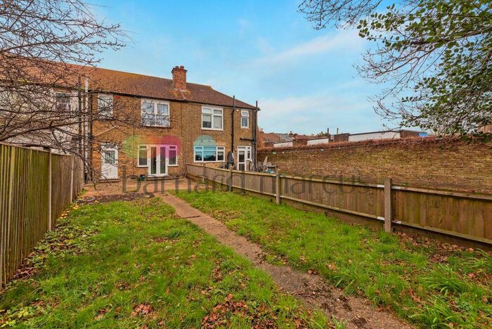 3 Bedroom House To Rent In Woodcroft Road, Thornton Heath, CR7