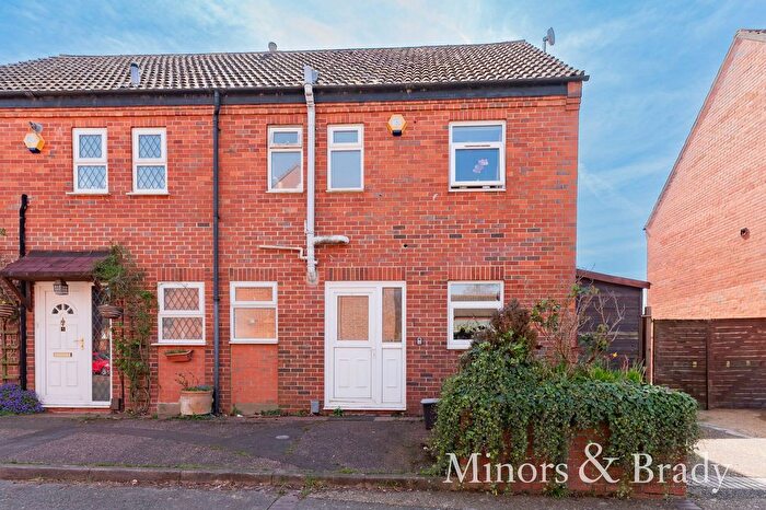 4 Bedroom Semi-detached House For Sale In Kerville Street, Norwich, NR5