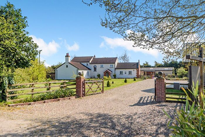 4 Bedroom Cottage For Sale In Broad Drove, Gosberton Clough, Spalding, PE11