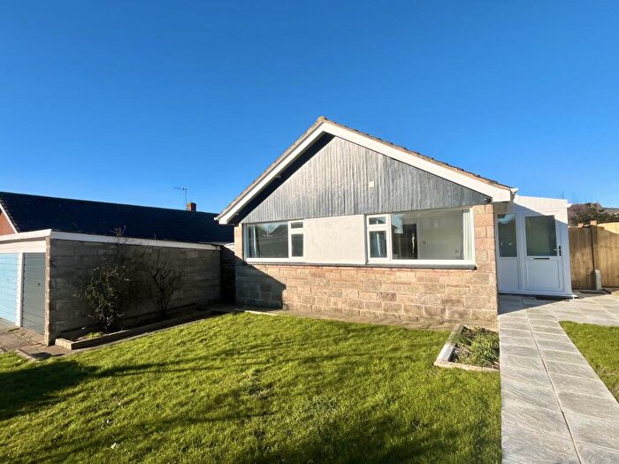 3 Bedroom Bungalow To Rent In Meadows Close, Brighstone, PO30