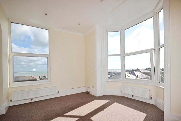 2 Bedroom Apartment To Rent In Union Street, Ryde, PO33