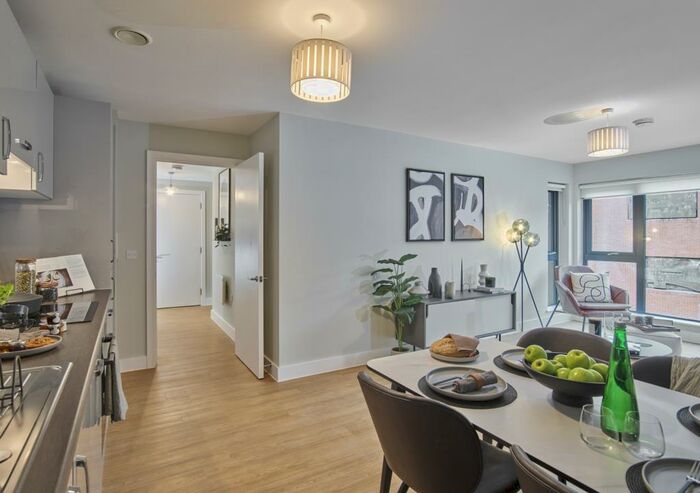 2 Bedroom Apartment To Rent In Newbury, Berkshire, RG14