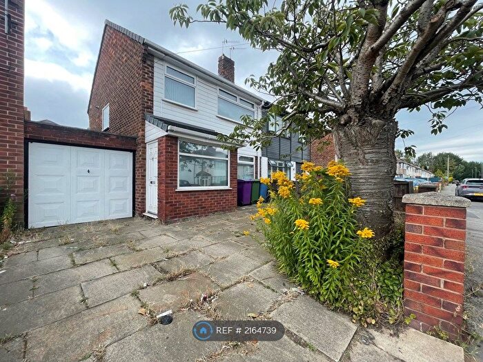 3 Bedroom Semi-Detached House To Rent In Mackets Lane, Liverpool, L25
