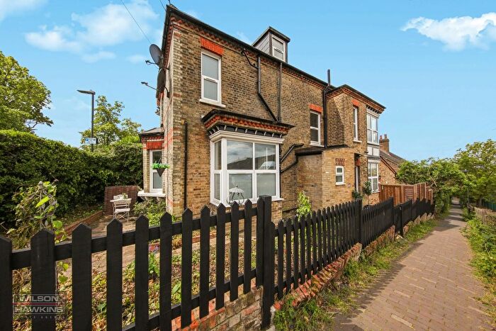 5 Bedroom Detached House For Sale In Middle Road, Harrow On The Hill, HA2