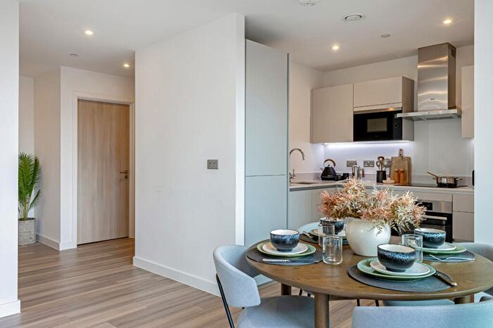 2 Bedroom Apartment To Rent In Corporation Street, Manchester, Greater Manchester, M4