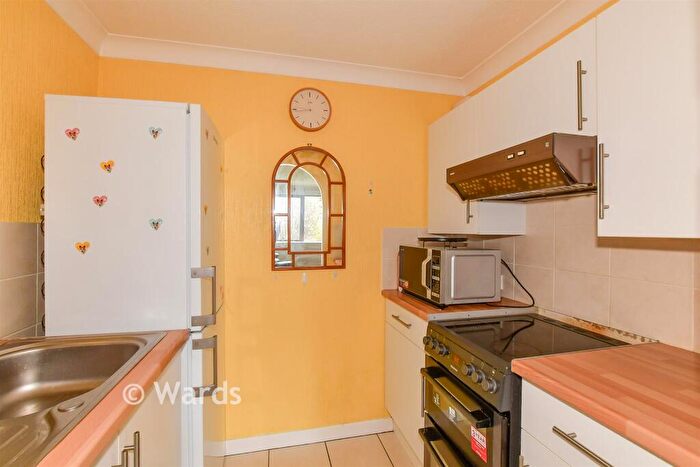 1 Bedroom Apartment For Sale In High Street, Herne Bay, Kent, CT6