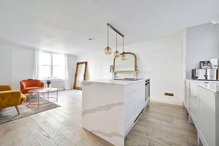 2 Bedroom Flat To Rent In Collingham Gardens, South Kensington, London, SW5