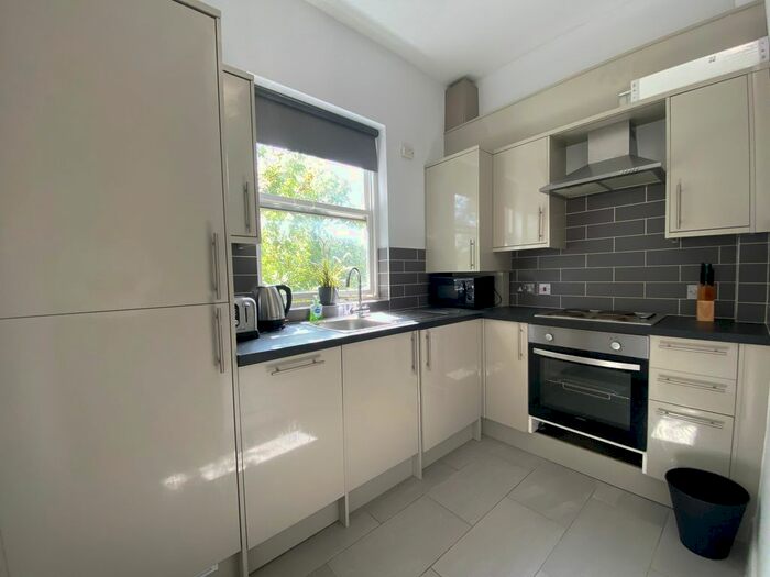 2 Bedroom Flat To Rent In Sutherland Avenue, Maida Vale, W9