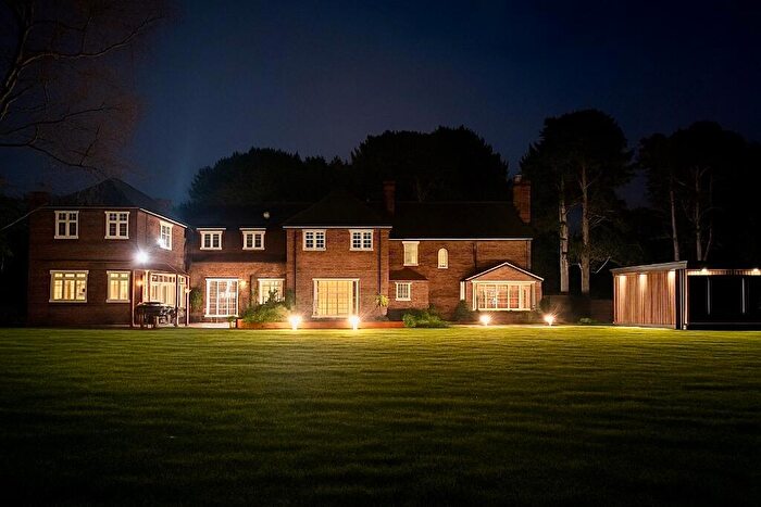 7 Bedroom Detached House For Sale In Amara Lodge, Quarry Road East, CH61