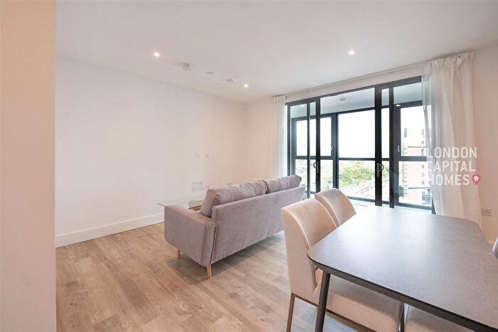 2 Bedroom Flat To Rent In Pearson Building, Station Road, Croydon, CR0