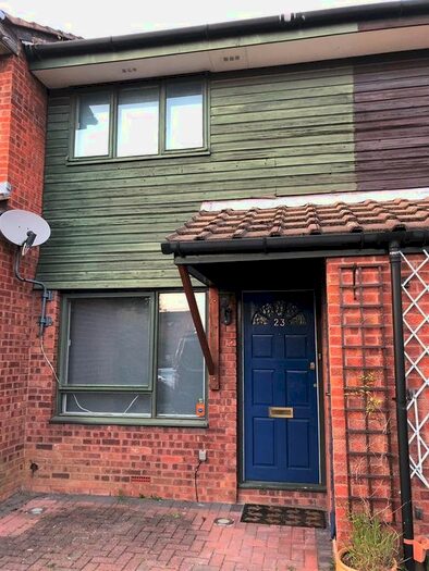 2 Bedroom Property To Rent In Rowlands Close, London, NW7