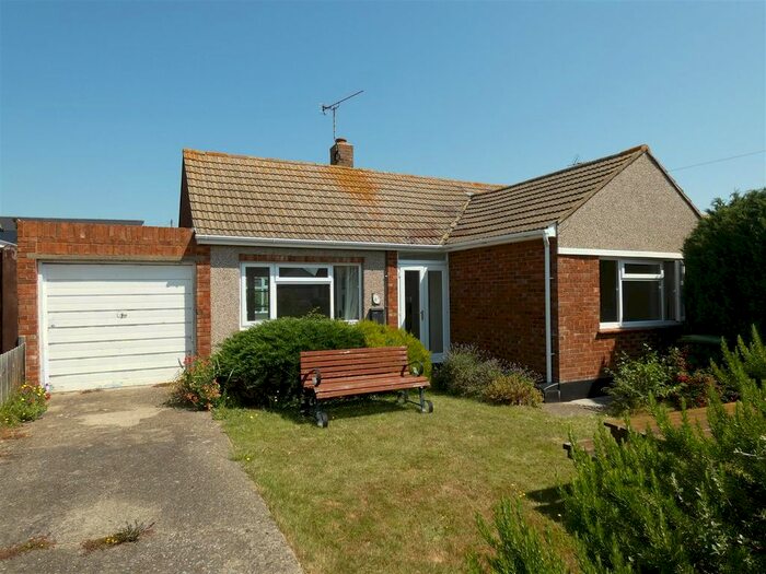 2 Bedroom Detached Bungalow To Rent In Ford Close, Herne Bay, CT6