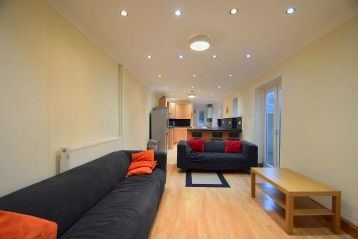 5 Bedroom Terraced House To Rent In Keppoch Street, Roath CF24