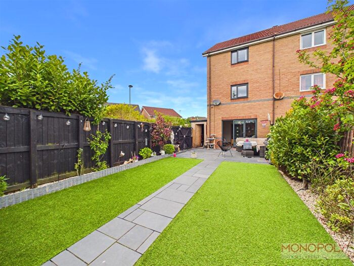 3 Bedroom Town House For Sale In Bloom Avenue, Brymbo, Wrexham, LL11