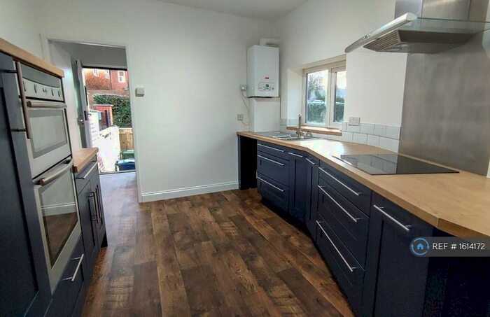 4 Bedroom Flat To Rent In Durham Road, Gateshead, NE9