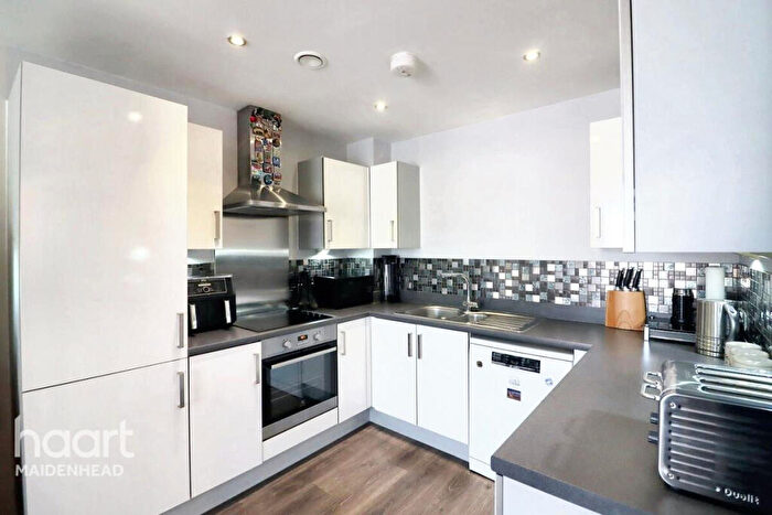 1 Bedroom Flat For Sale In Kidwells Close, Maidenhead, SL6