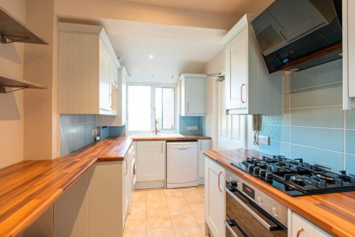 2 Bedroom Apartment To Rent In The Lilacs, Yarnells Road, Oxford, Oxfordshire, OX2