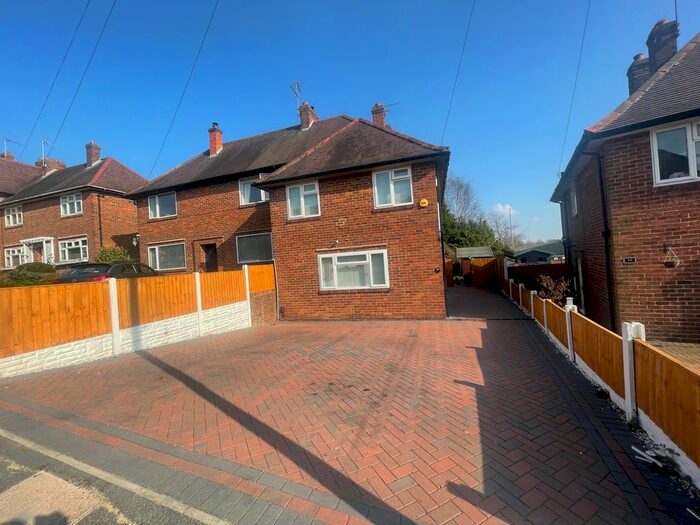3 Bedroom Property To Rent In Firs Crescent, Allestree, Derby, DE22