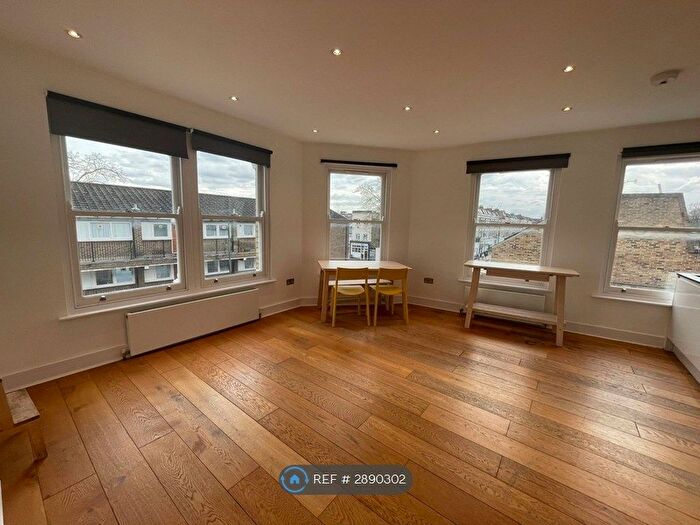 3 Bedroom Flat To Rent In Greyhound Road, London, W6