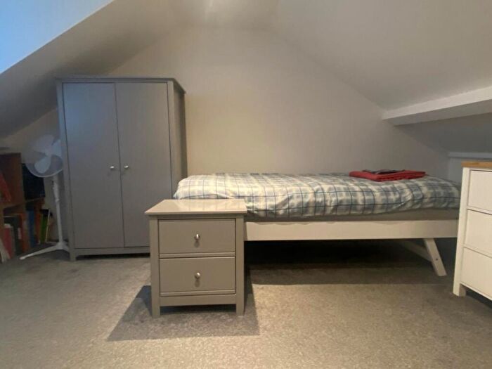 2 Bedroom Apartment To Rent In Cobham Street, Gravesend, Kent, DA11