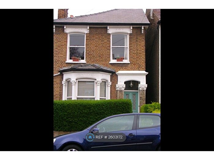 2 Bedroom Flat To Rent In Ondine Road, London, SE15
