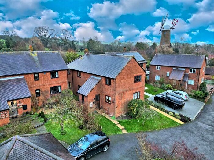 5 Bedroom Detached House For Sale In Upper Street, Quainton, Buckinghamshire., HP22