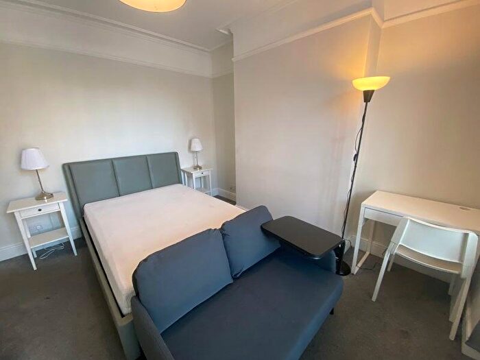 Flat To Rent In Hastings Road, Maidstone, ME15