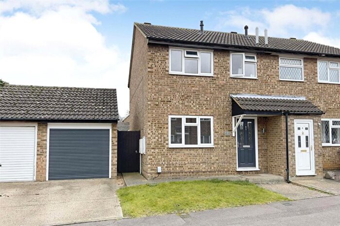 3 Bedroom Semi-Detached House To Rent In Burgess Close, Kempston, MK42