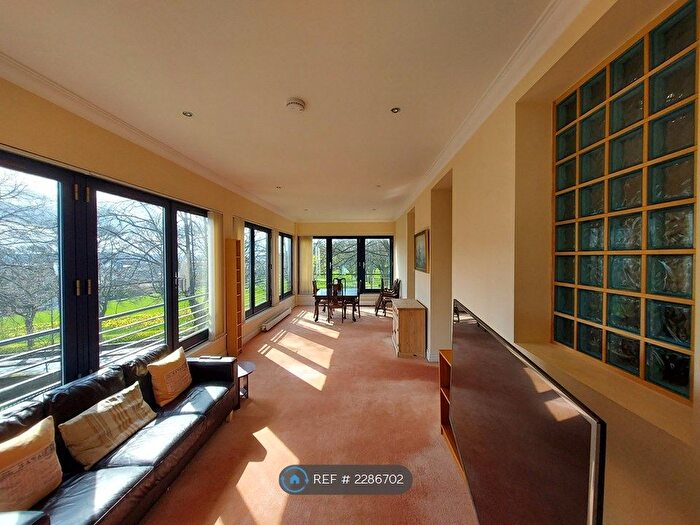 2 Bedroom Flat To Rent In Scrimgeour Place, Dundee, DD3