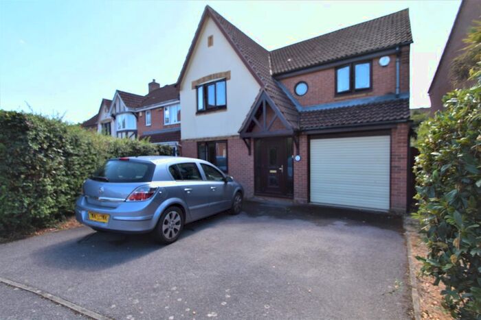 4 Bedroom Detached House To Rent In Fern Drive, Havant, PO9