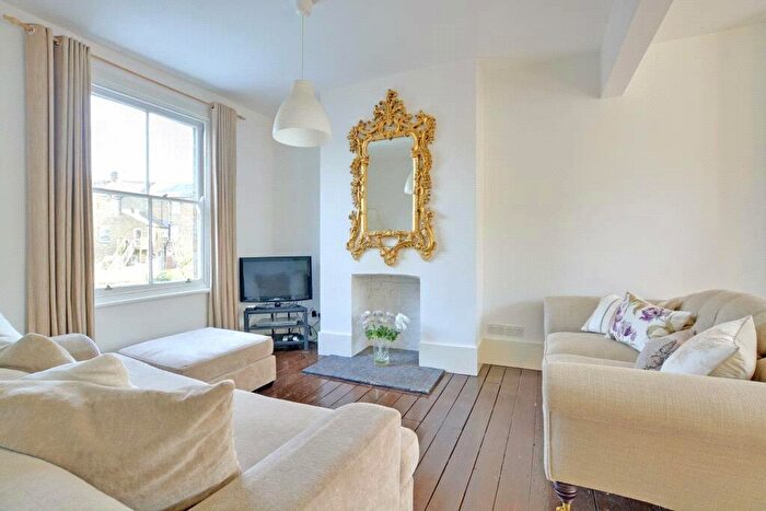 3 Bedroom Terraced House To Rent In Whitworth Road Shooters Hill London, SE18