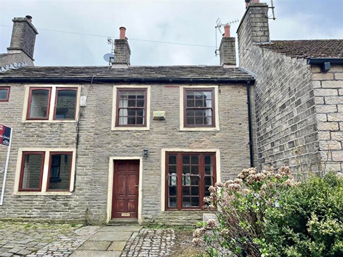 2 Bedroom Cottage For Sale In Old Road, Tintwistle, Glossop, SK13