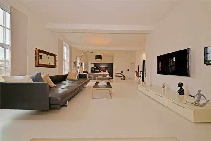 2 Bedroom Flat To Rent In James Street, Birmingham, B3