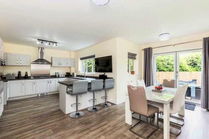 5 Bedroom Detached House To Rent In Wheatsheaf Way Stratford-upon-Avon, CV37