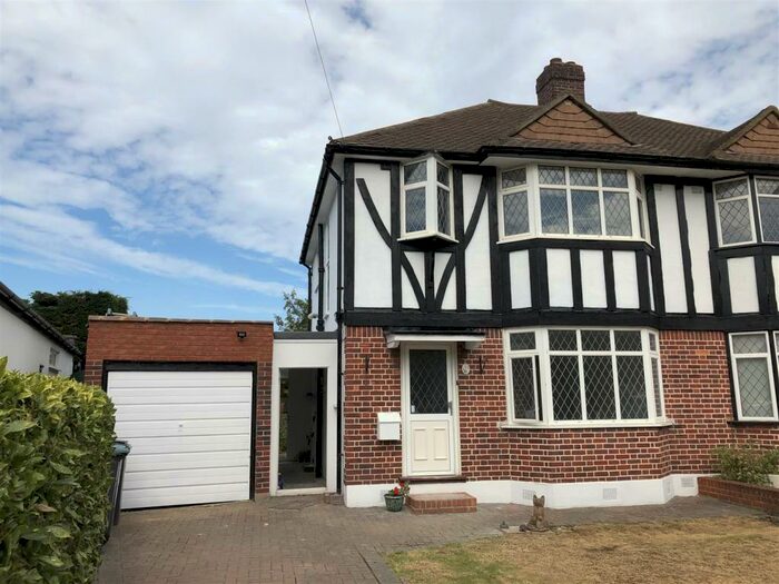 3 Bedroom House To Rent In Ely Close, New Malden, KT3