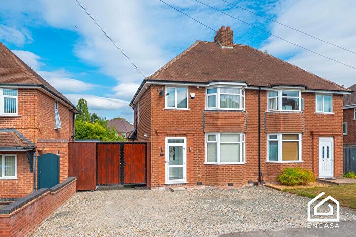 3 Bedroom Semi-Detached House For Sale In Summerfield Road, Solihull, B92
