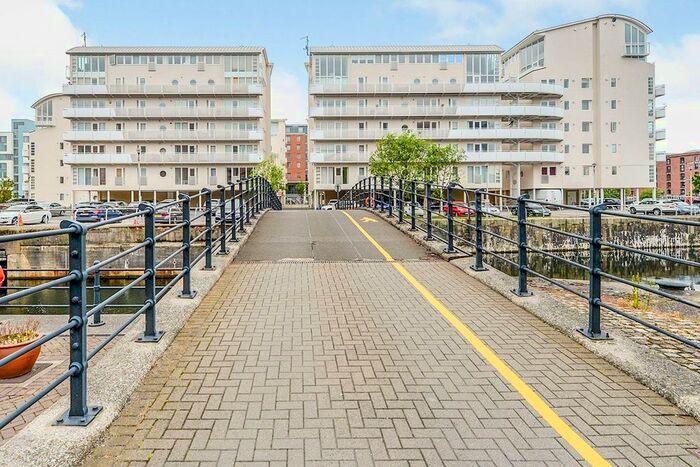 2 Bedroom Flat To Rent In Royal Quay, Liverpool, L3