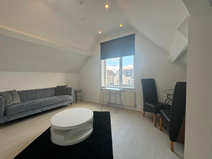 1 Bedroom Apartment To Rent In Stacey Road, Cardiff, CF24