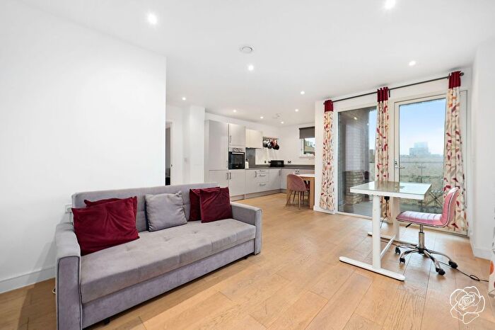 1 Bedroom Flat For Sale In Prairie Building, Liberty Bridge Road, Stratford, E15