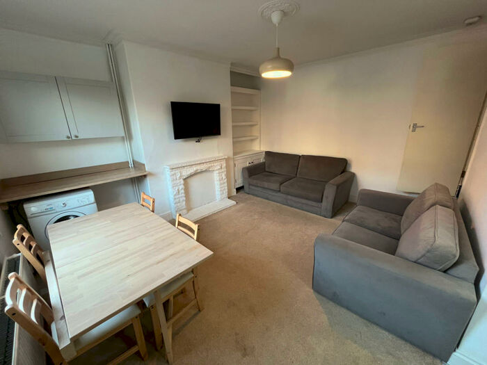 3 Bedroom Terraced House To Rent In Haddon Avenue, Leeds, LS4