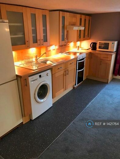 1 Bedroom Flat To Rent In High Sreet, Staffordshire, DE13