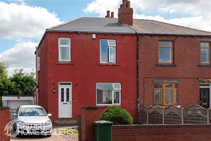 3 Bedroom Semi-Detached House For Sale In Lumb Lane, Liversedge, West Yorkshire, WF15