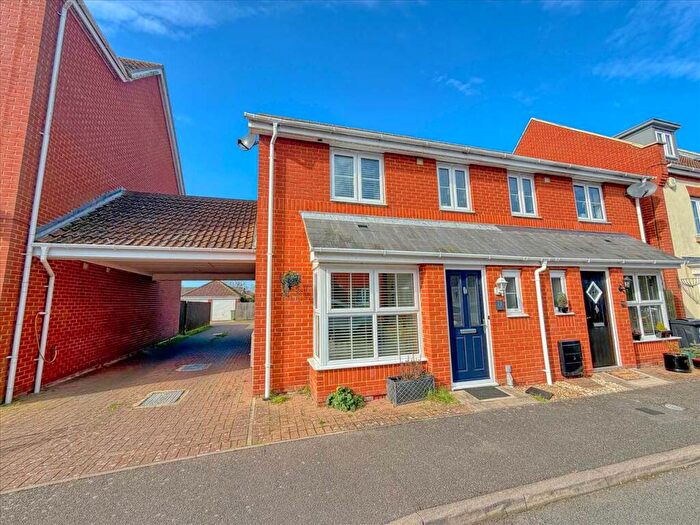 3 Bedroom Semi Detached House For Sale In Peake Avenue, Kirby Cross, CO13